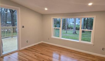 1 Angell Rd, Lincoln, RI 02865