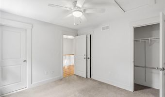 12 Park Ave 13, Narragansett, RI 02882