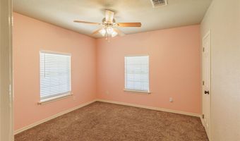 101 N Hubbard St, Alvord, TX 76225