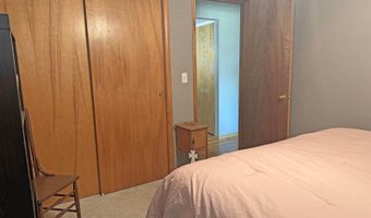 729 S 16th St, Bismarck, ND 58504