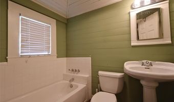 210 Hopkins, Alba, TX 75410