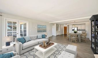 2930 Cowley Way 211, San Diego, CA 92117