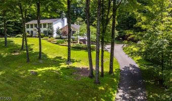 2 Higgins Dr, Alloway, NJ 07462