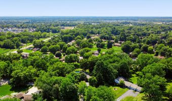 8852 Ridge Hill Dr, Indianapolis, IN 46217