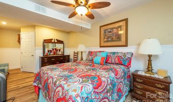 424 Lower Grassy Branch Rd, Asheville, NC 28805