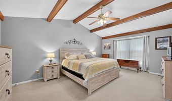554 Lering Ct, Ballwin, MO 63011