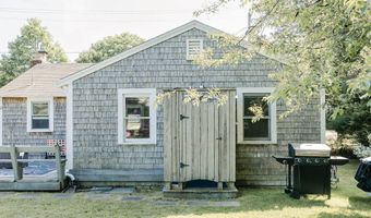22 Presidents Rd, Bourne, MA 02532