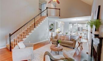 5196 Staverly Ln, Peachtree Corners, GA 30092