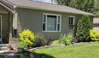30 N Division St, Cowley, WY 82420