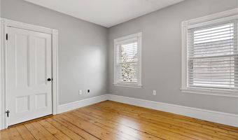 88 Burton St, Bristol, RI 02809