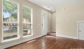 951 Warren Burgess Ln, Charlotte, NC 28205