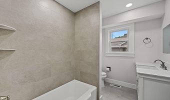153 Atlantic City Blvd, Beachwood, NJ 08722
