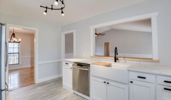 353 Little Creek Dr, Batesburg Leesville, SC 29070