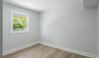 70 Mallard Rd, Bayville, NJ 08721