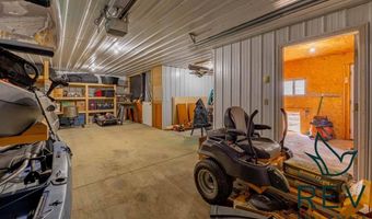 28 Panorama Ln, Cody, WY 82414