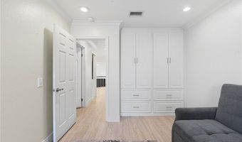 6070 E Smt, Anaheim, CA 92807