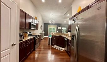 10456 Dogwood Dr, Aurora, OH 44202