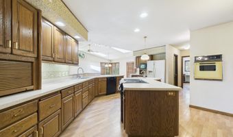 404 Hyden Dr, Alcester, SD 57001