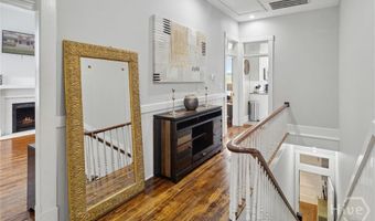 418 E Waldburg St A & B, Savannah, GA 31401