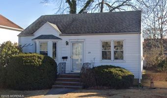 28 Madison Ave, Avenel, NJ 07001