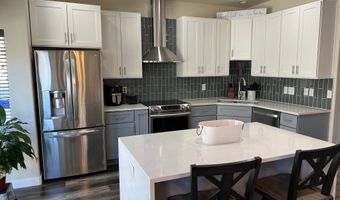 272 W 680 N, Centerville, UT 84014