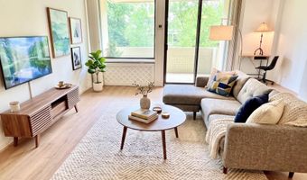 1245 4TH St SW E-207, Washington, DC 20024