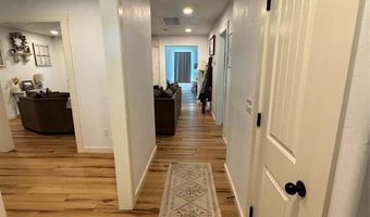 112 Mockingbird Ln, Chickasha, OK 73018