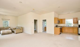 7801 RIDGEWOOD Dr, Annandale, VA 22003