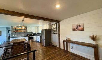 1008 S 10th Ave, Britton, SD 57430