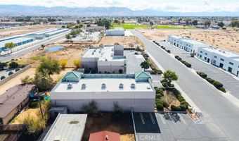 13631 Pawnee Rd, Apple Valley, CA 92308