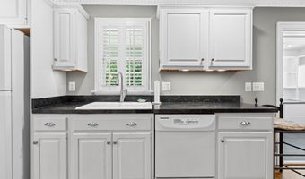 480 DAWSONVILLE Rd, Barboursville, VA 22923