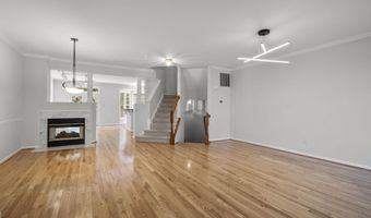6631 THURLTON Dr, Alexandria, VA 22315