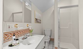 35 Nonantum St C, Boston, MA 02135