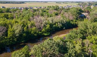 1914 12th Ave NE, Austin, MN 55912