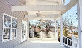 765 Max Deen Dr, Baxley, GA 31513