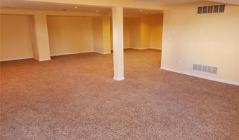 803 Clayworth Dr, Ballwin, MO 63011