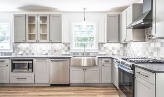 1710 N Poplar St, Aberdeen, NC 28315