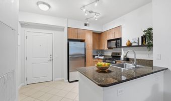 1021 N GARFIELD St 233, Arlington, VA 22201