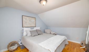 795 Riverside Dr, Augusta, ME 04330