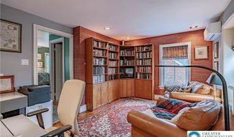407 N 8th St, Allentown, PA 18102