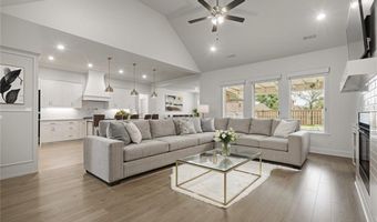 890 Clark Cir, Bentonville, AR 72713