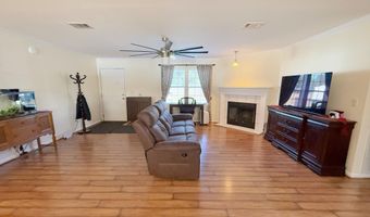 537 Mcpherson Dr, Alford, FL 32420