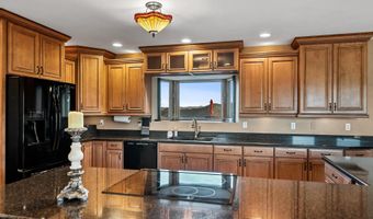 35369 S Pinnacle Pl, Black Canyon City, AZ 85324