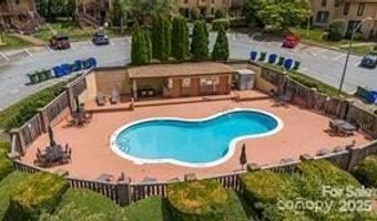 103 Pebble Creek Dr, Asheville, NC 28803