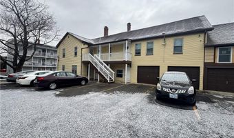 92 Spring St, Lincoln, RI 02838