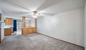 1634 Prairie Cir, Altoona, IA 50009