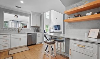 19 Lake Linden Dr, Bluffton, SC 29910