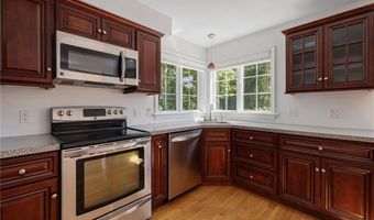 9 Spring St, Jamestown, RI 02835