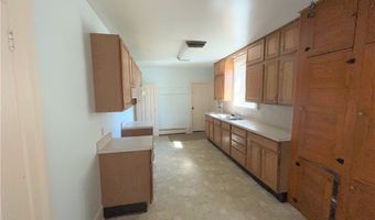 8279 Baumhart Rd, Vermilion, OH 44089