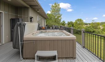 12250 Knoper Ct, Allendale, MI 49401